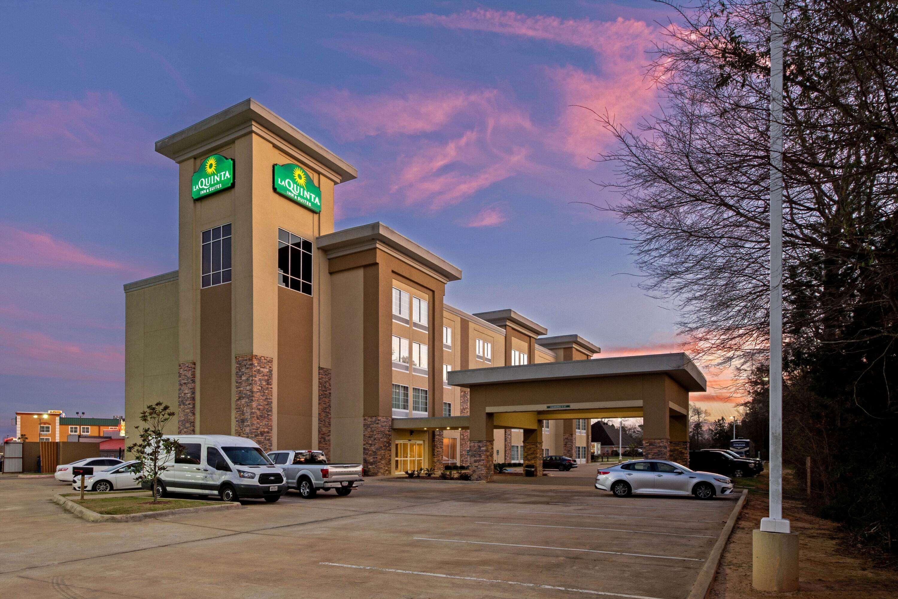 La Quinta By Wyndham West Monroe Hotel Exterior photo